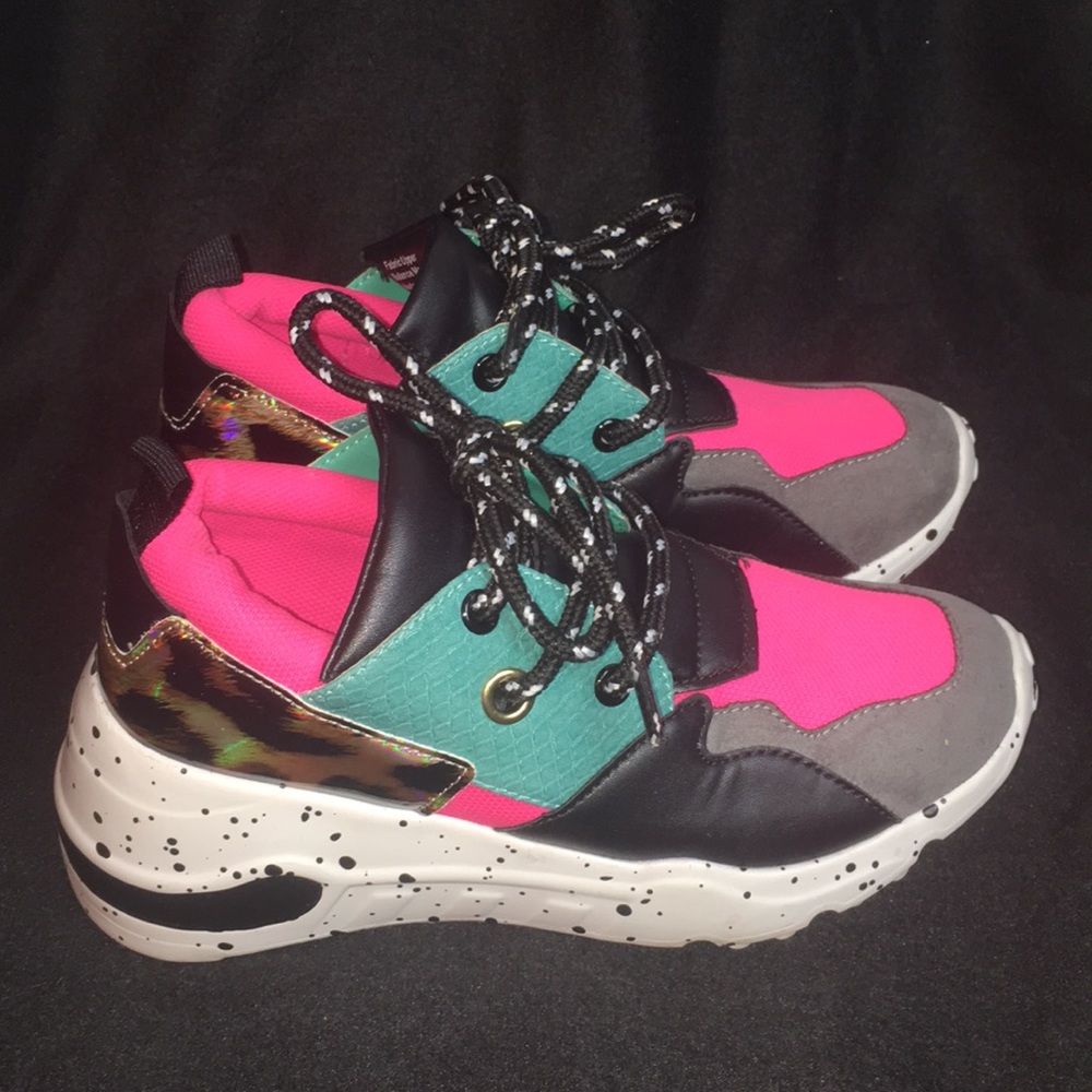 Brash platform sneakers